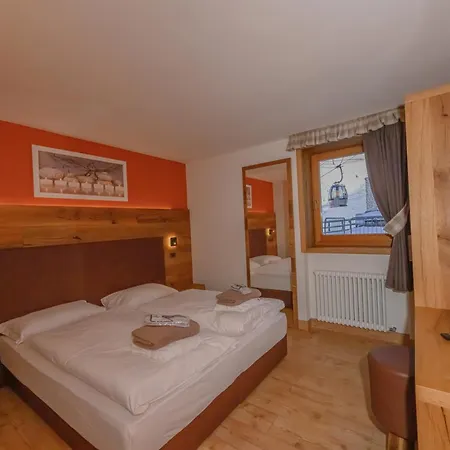 Hotel Tita Piaz Canazei Extérieur photo